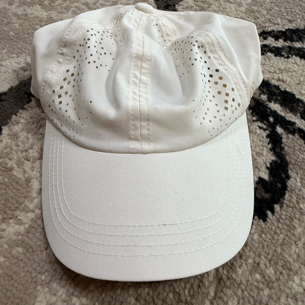 Layer 8 Cream Cap